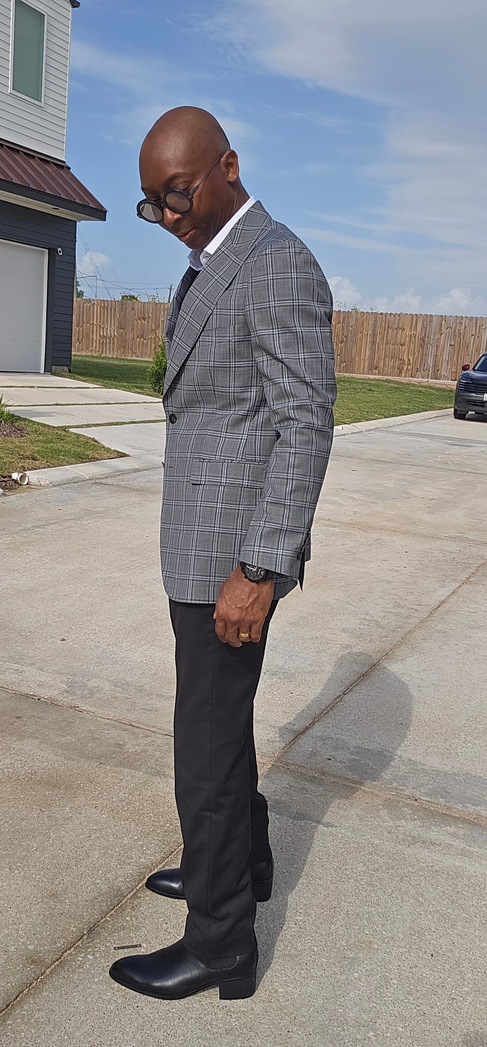 Men’s Luxury Grey Plaid Blazer.