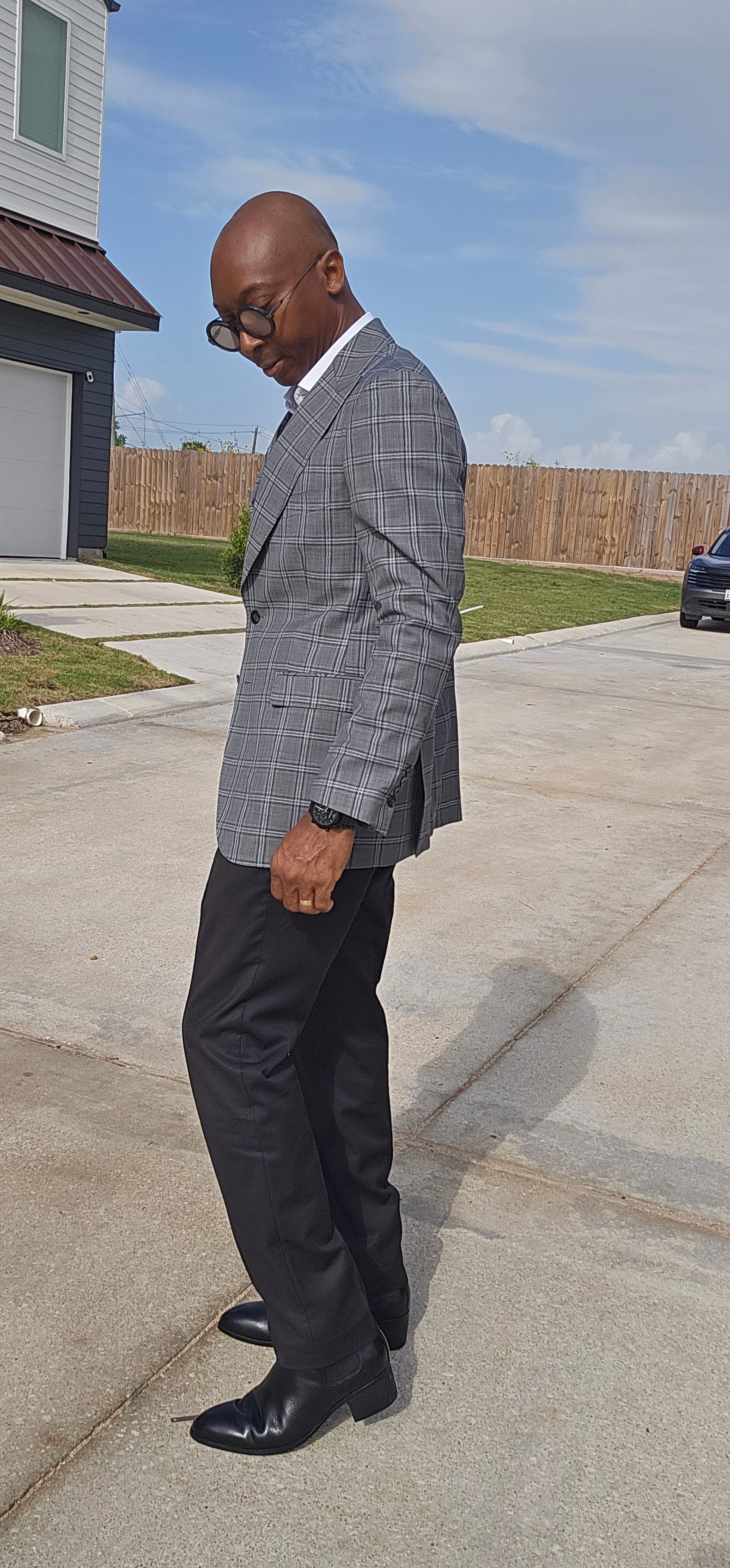 Men’s Luxury Grey Plaid Blazer.