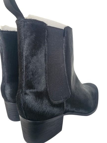 Onyx Textured-Hair Chelsea Boot