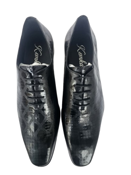 Black Patent Leather Oxford with Diamond Grid Texture